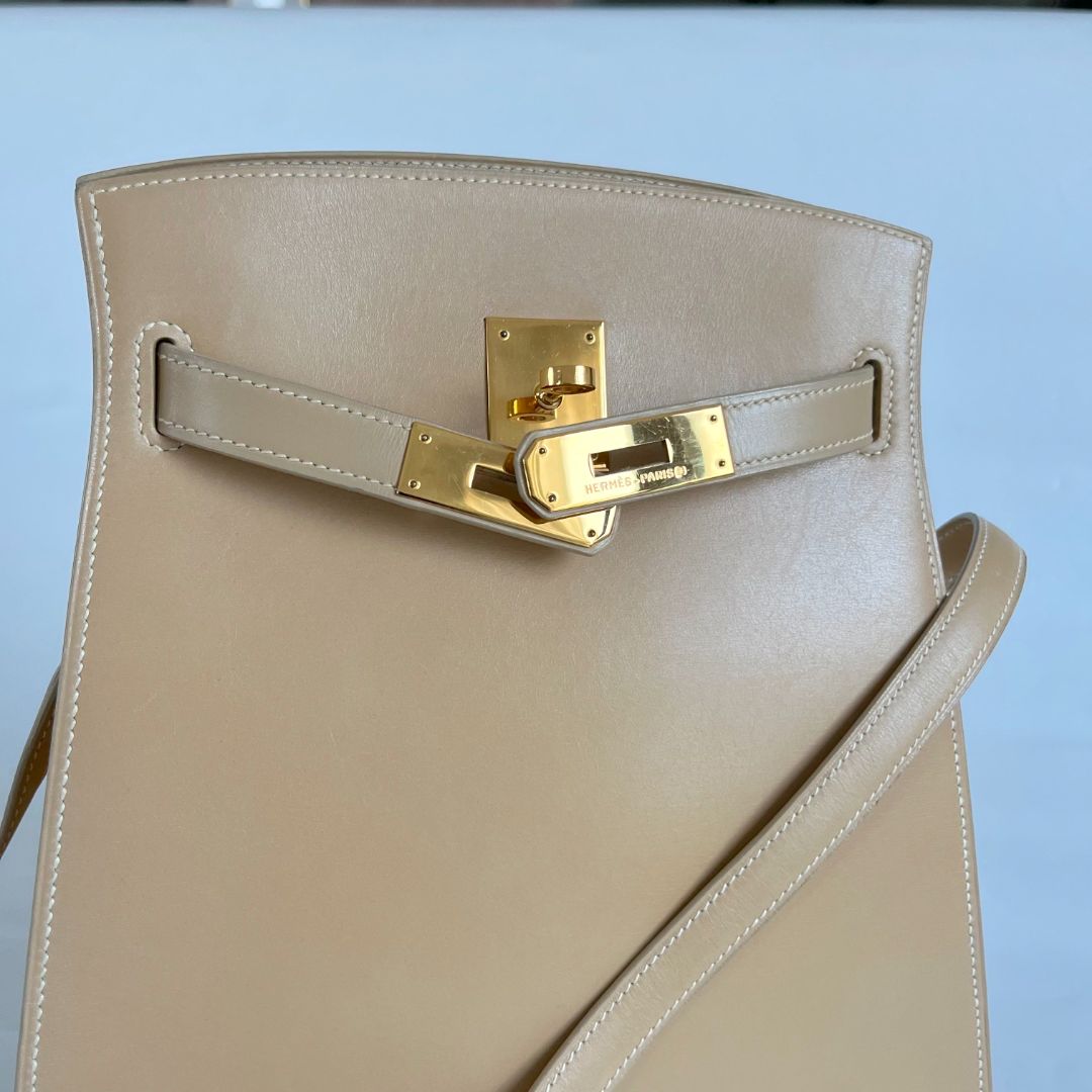 Hermès beige box calfskin Kelly Sports bag