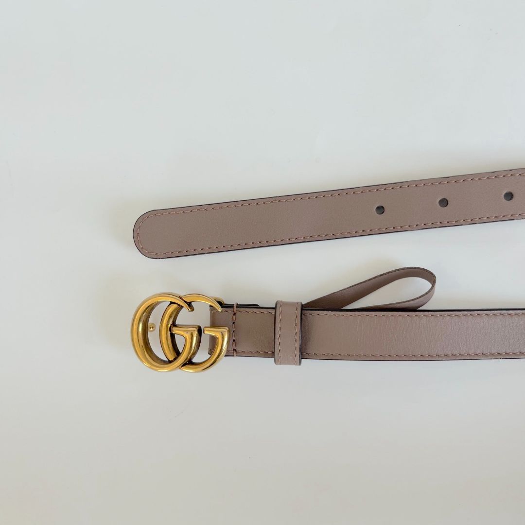 Gucci Dusty Pink Leather Double G Buckle Slim Belt 85 CM