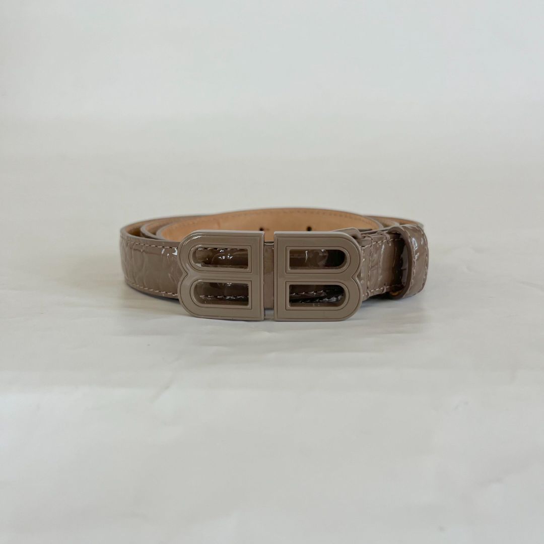 Balenciaga BB Hourglass Thin Belt in Supple Leather