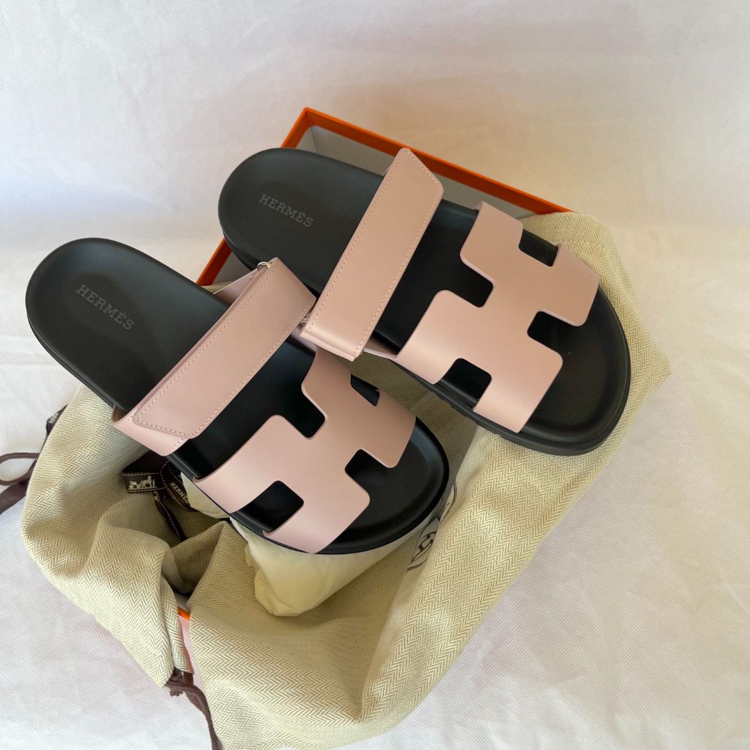 Hermes Black/Rose Cancan Chypre Leather Sandal, 38