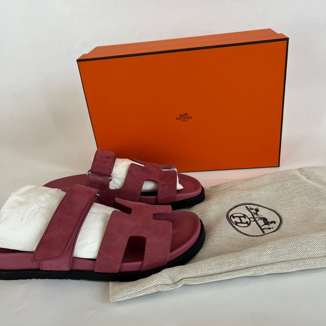 Hermès pink suede chypre sandals, 38