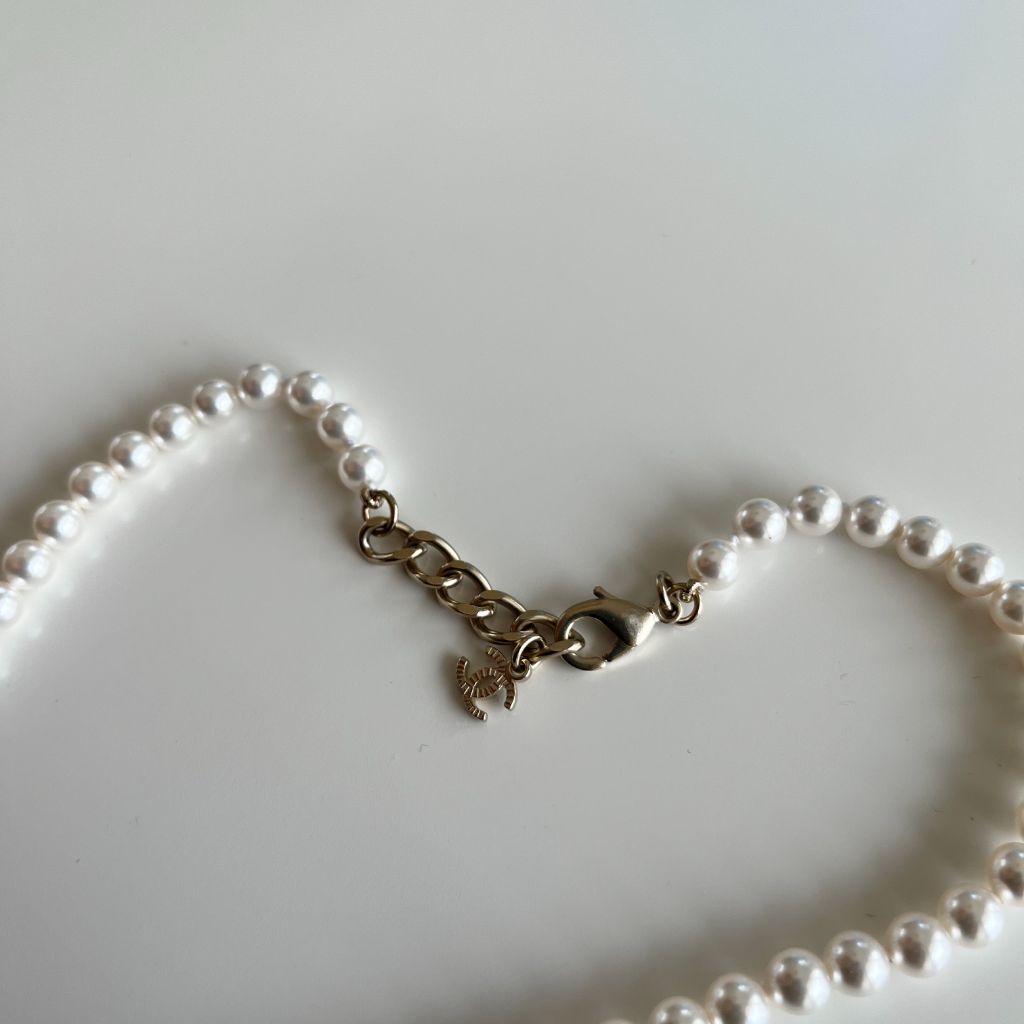 Chanel faux pearl long necklace - BOPF