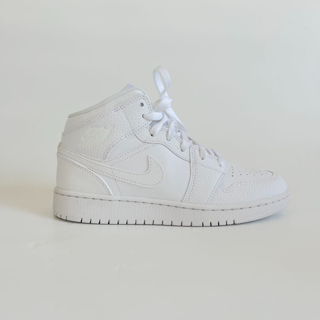 Nike Air Jordan 1 Mid , Size 38.5