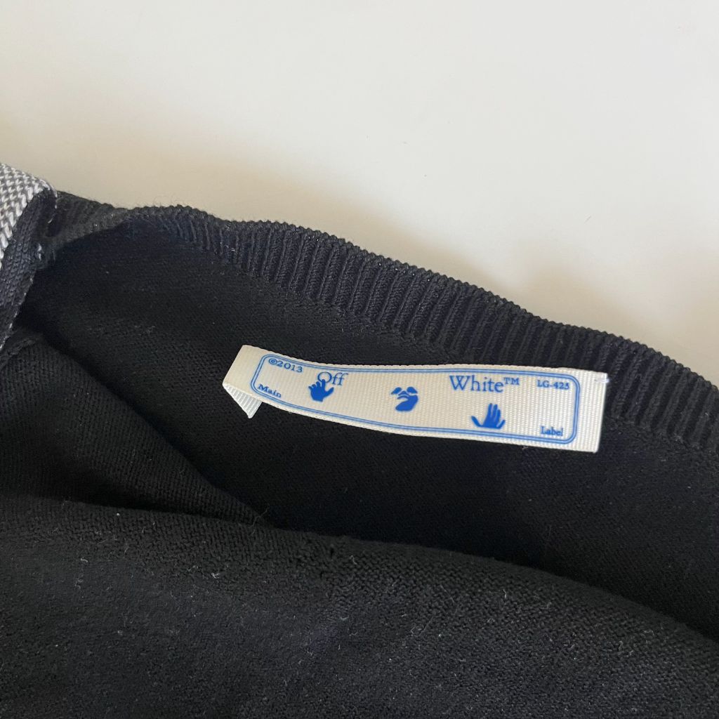 Off-white black ribbed top