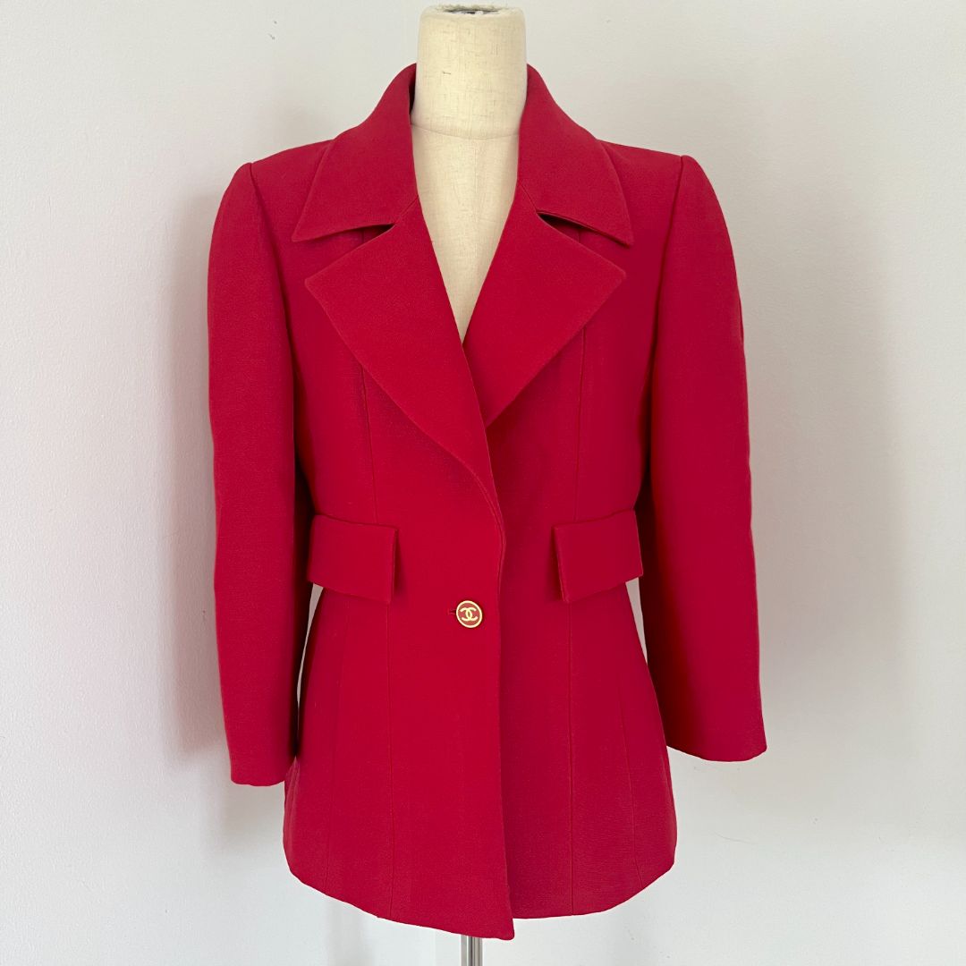 Chanel red wool jacket, size 42 - BOPF