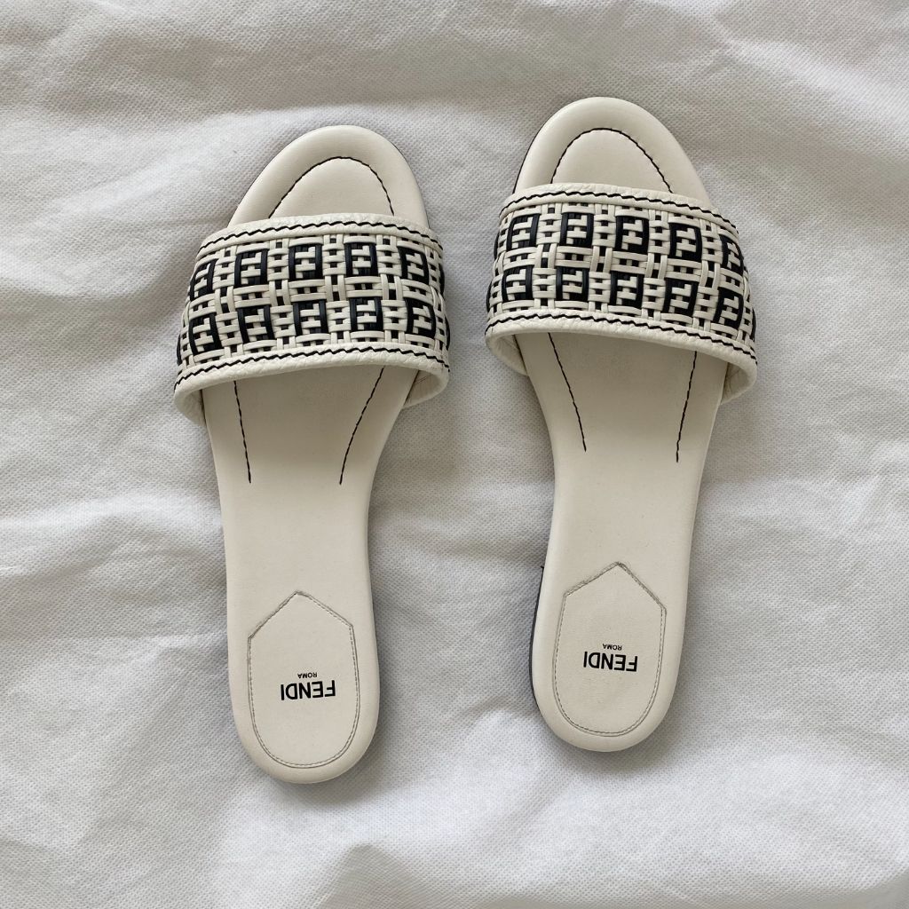 Fendi interwoven sandals Clearance