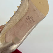 Valentino gold textured leather pointed toe pumps, 39.5