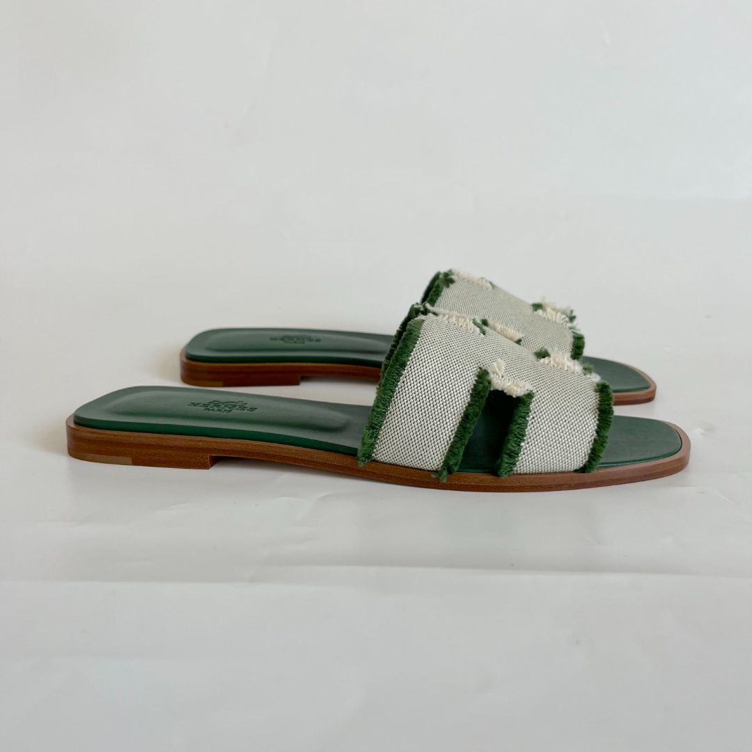 Oran leather sandal Hermès Green size 39 EU in Leather - 33752819