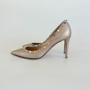 Valentino gold textured leather pointed toe pumps, 39.5