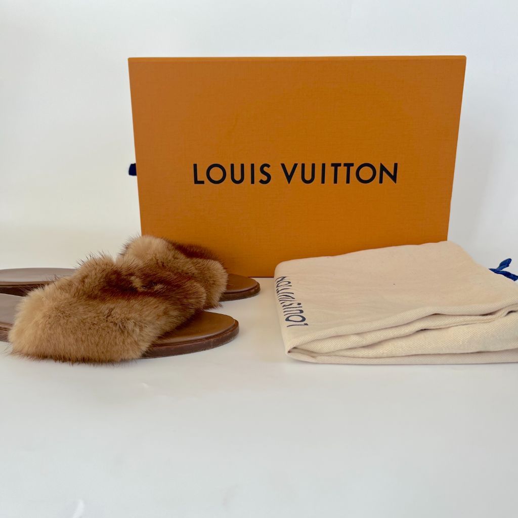 Louis Vuitton Bicolor Lock It Mink Fur Flat Sandal 39 – The Closet
