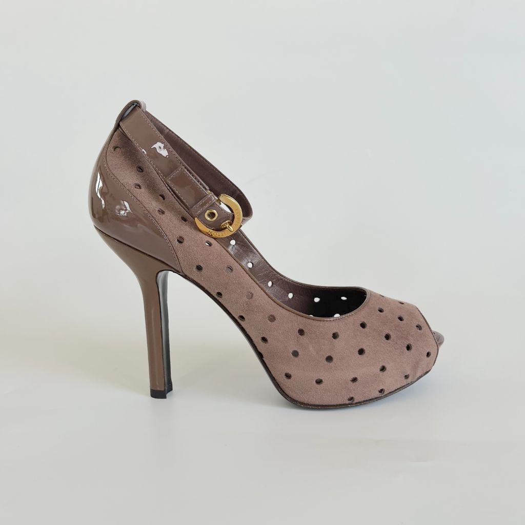 Louis Vuitton brown suede perforated peep toe, 38.5