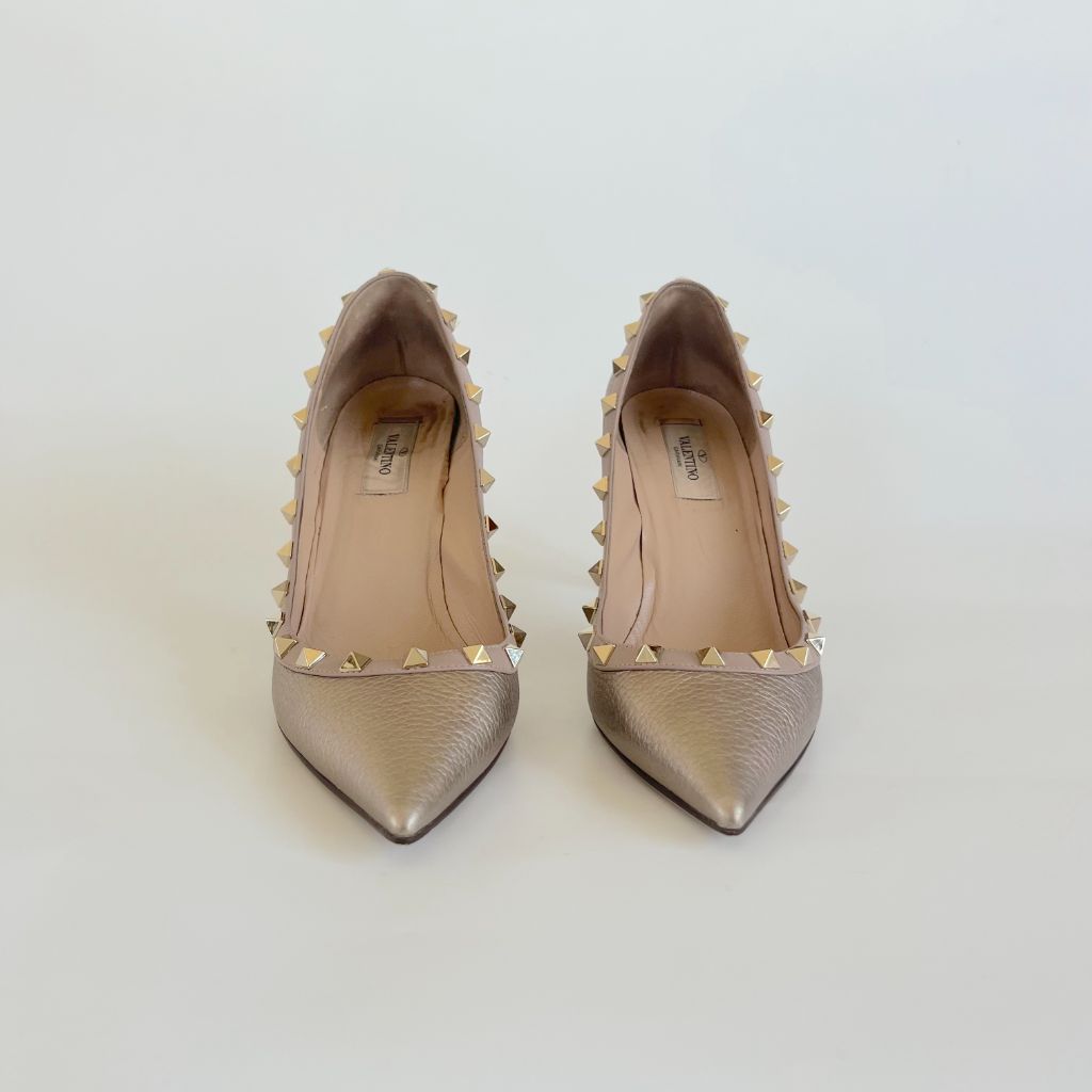 Valentino gold textured leather pointed toe pumps, 39.5