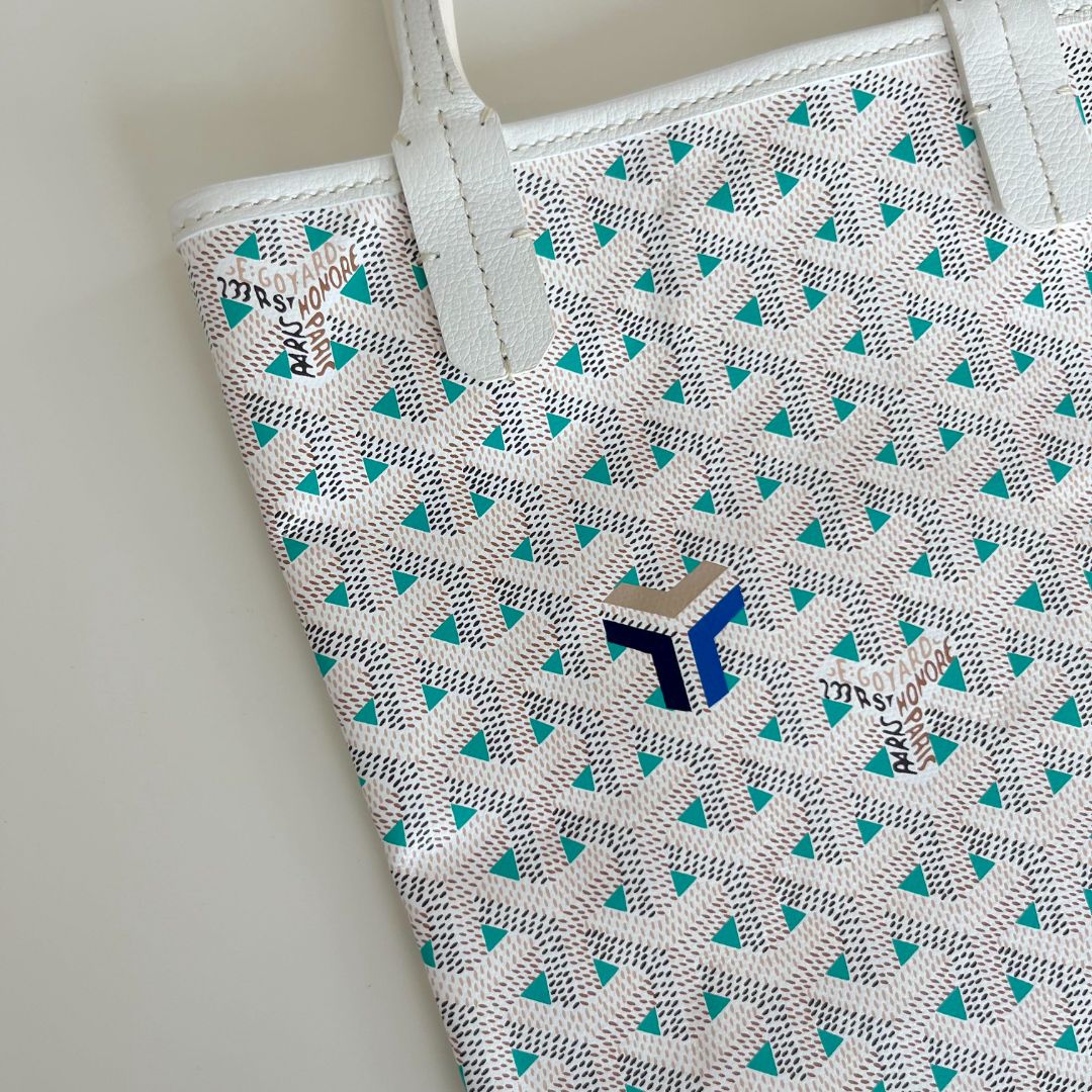 Goyard White and Blue Goyardine Canvas & Chevroches Calfskin Poitiers Claire-Voie Bag