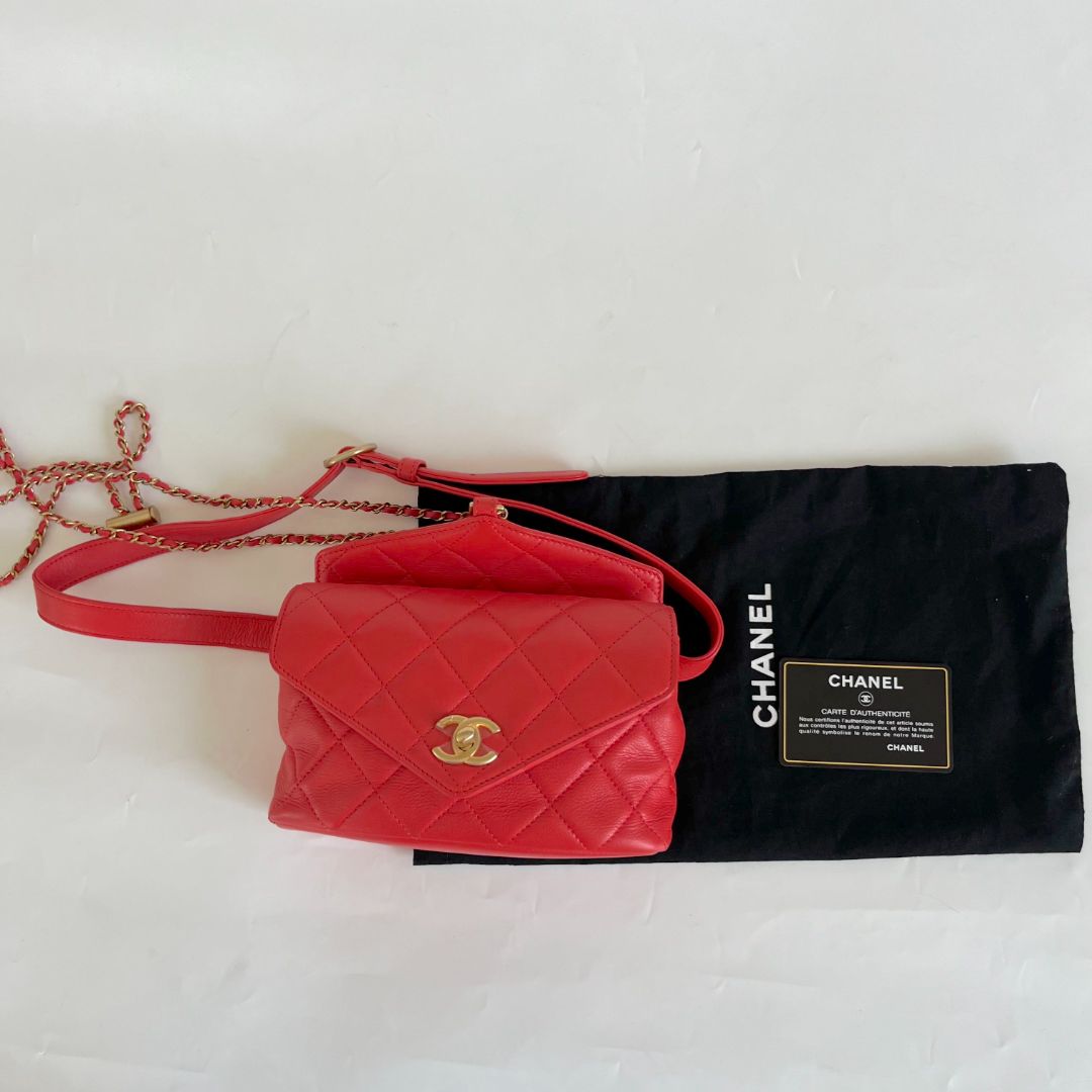 Chanel 2019 Quilted Leather Flap Belt Bag ( Runway Collection)