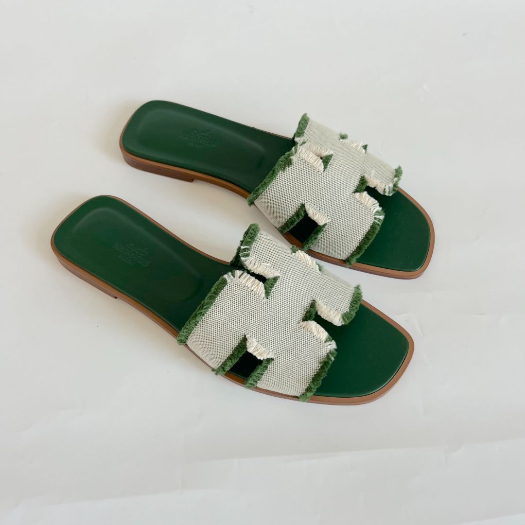 Hermès Oran Fringe Green, size 39