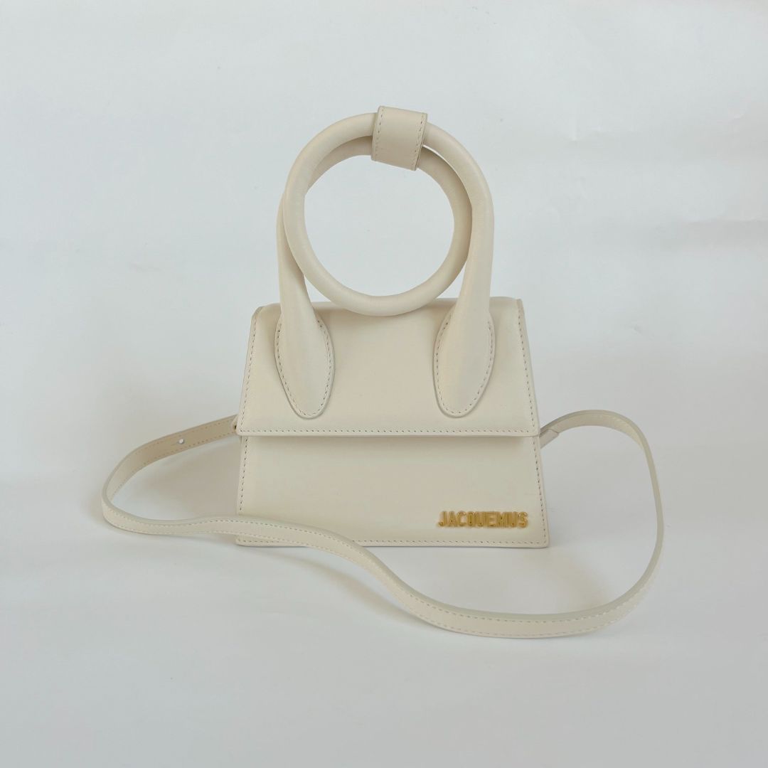 Le Chiquito Leather Tote Bag in White - Jacquemus