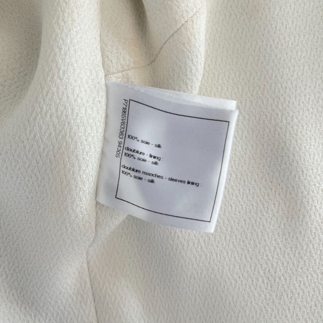 Silk coat Chanel White size 36 FR in Silk - 31571272