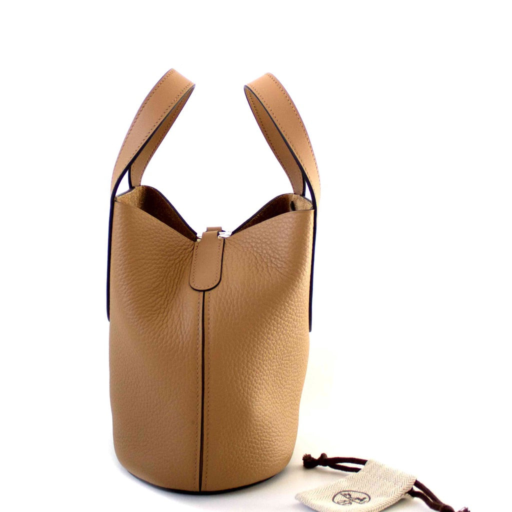 Hermes全新豬鼻款In-the-Loop 18 bag, 名牌, 手袋及銀包- Carousell