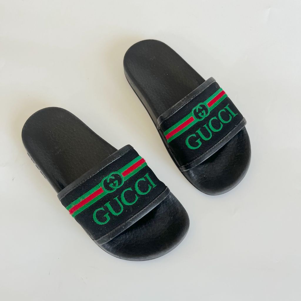 Gucci Kids embroidered logo slides, size 29
