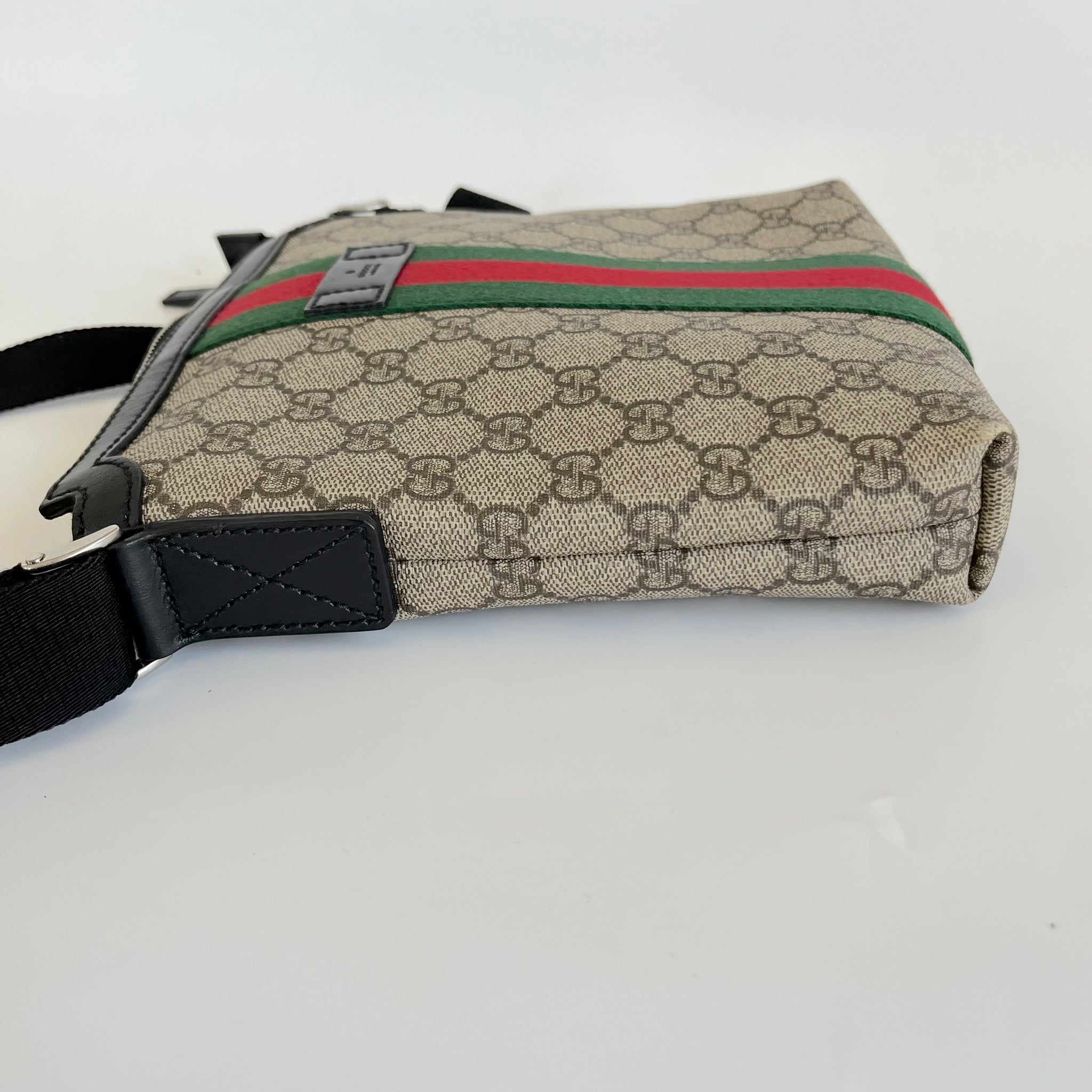 Gucci GG Monogram Beige/Ebony Canvas Messenger Bag at 1stDibs