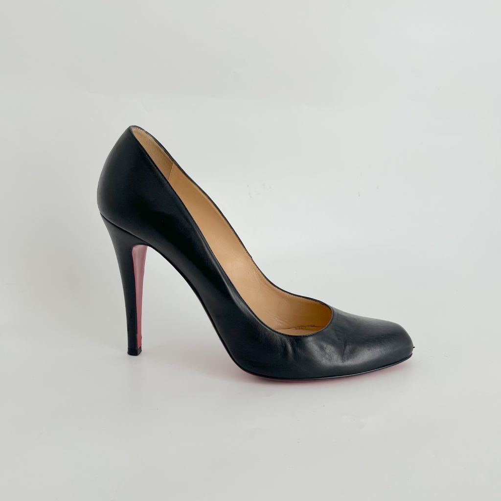 Christian Louboutin black leather almond pumps, 40