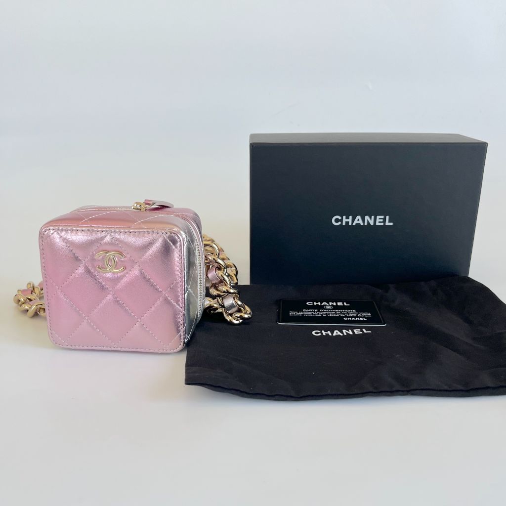 Chanel Silver Lambskin Leather Quilted Cube Wallet Chain Bag