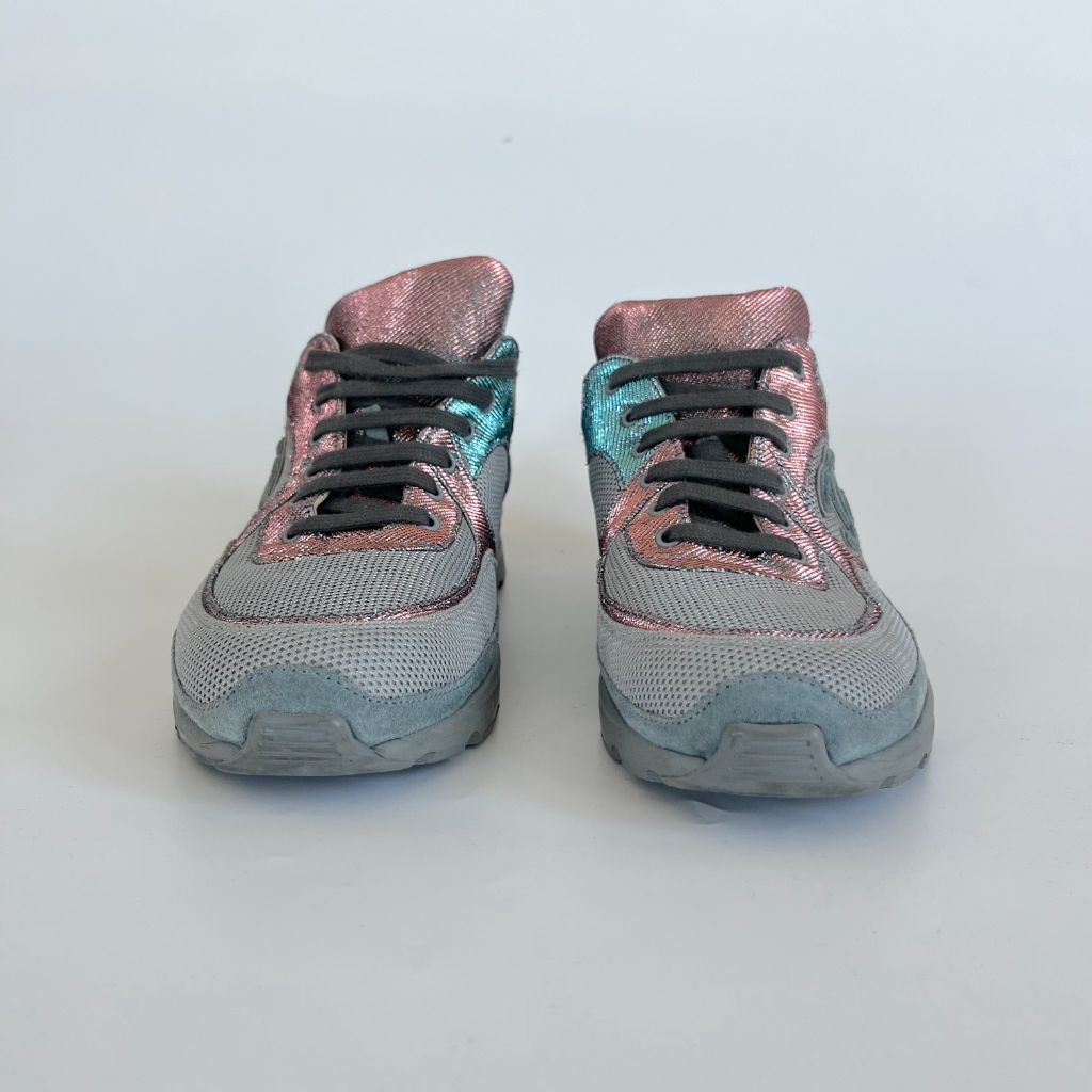 Chanel low top blue/glittery lace up sneakers, 40.5