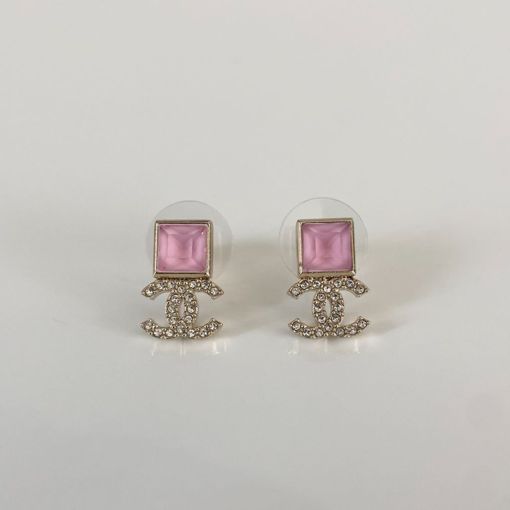 Chanel Camellia Charm Diamond Yellow Gold Earrings – Opulent Jewelers