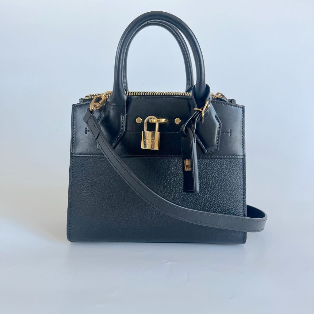 Louis Vuitton - Authenticated City Steamer Handbag - Leather Black Plain for Women, Good Condition