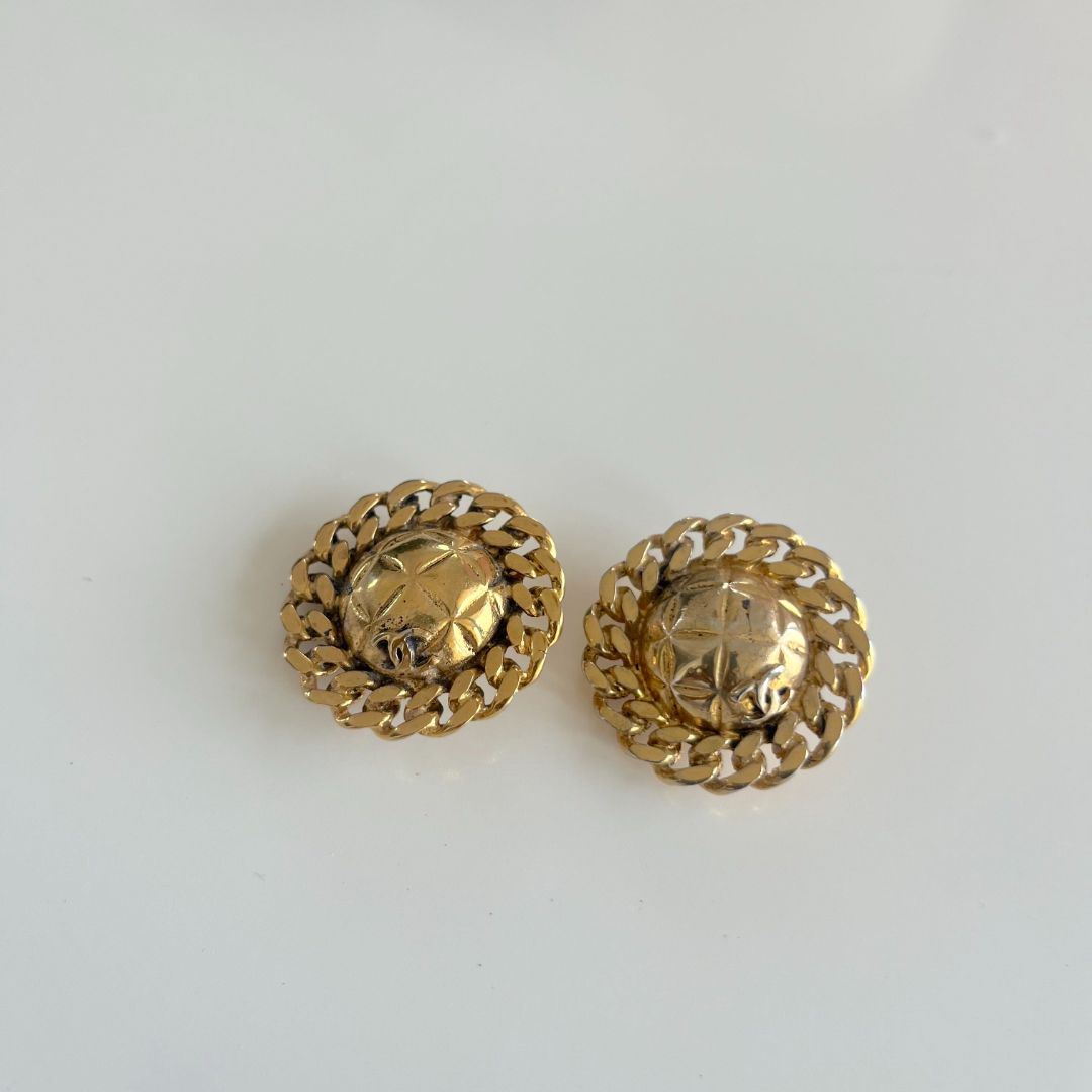Chanel 1990s vintage clip on gold chain trim earrings