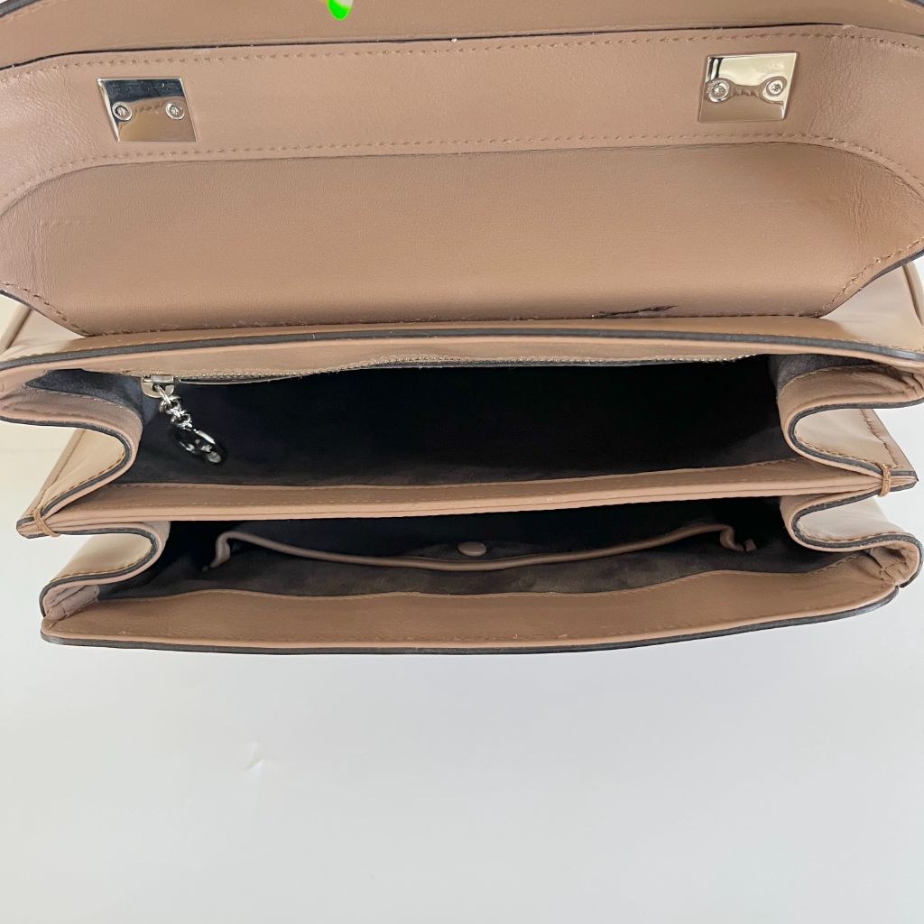 Padlock leather handbag Gucci Beige in Leather - 28047803