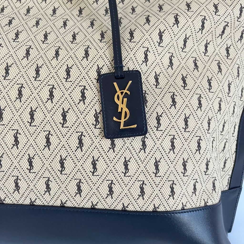 Louis Vuitton Excentri Cite Monogram Canvas Handbag - BOPF