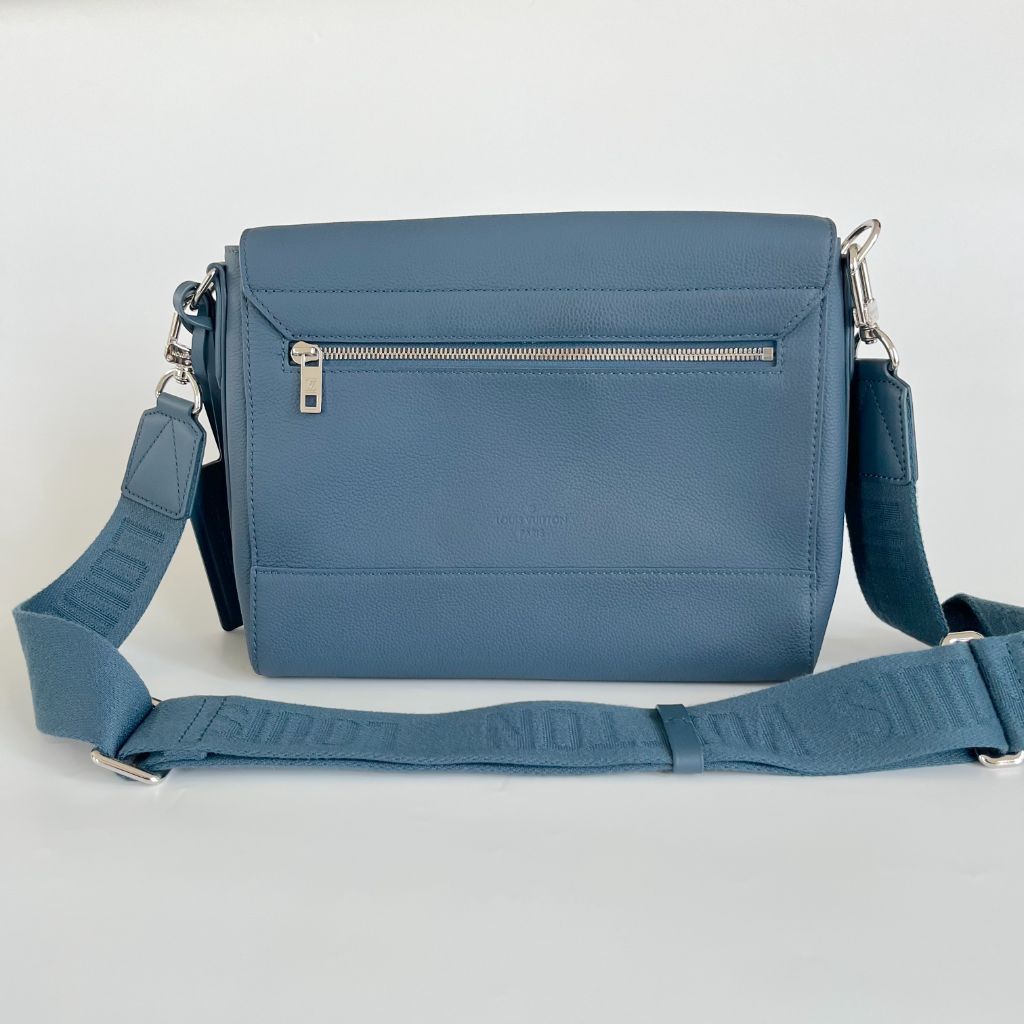 Louis Vuitton Blue Aerogram Messenger bag