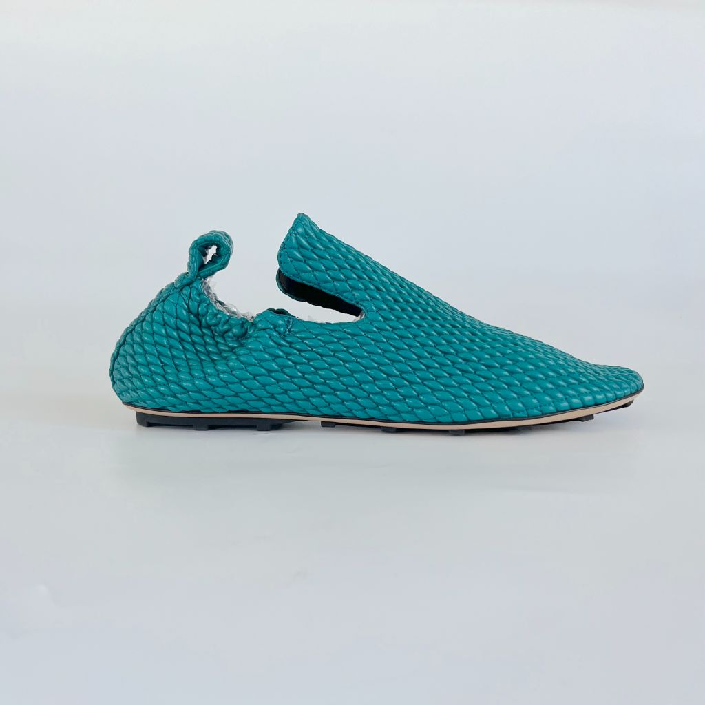 Bottega Veneta quilted leather slip on flat shoes, 41