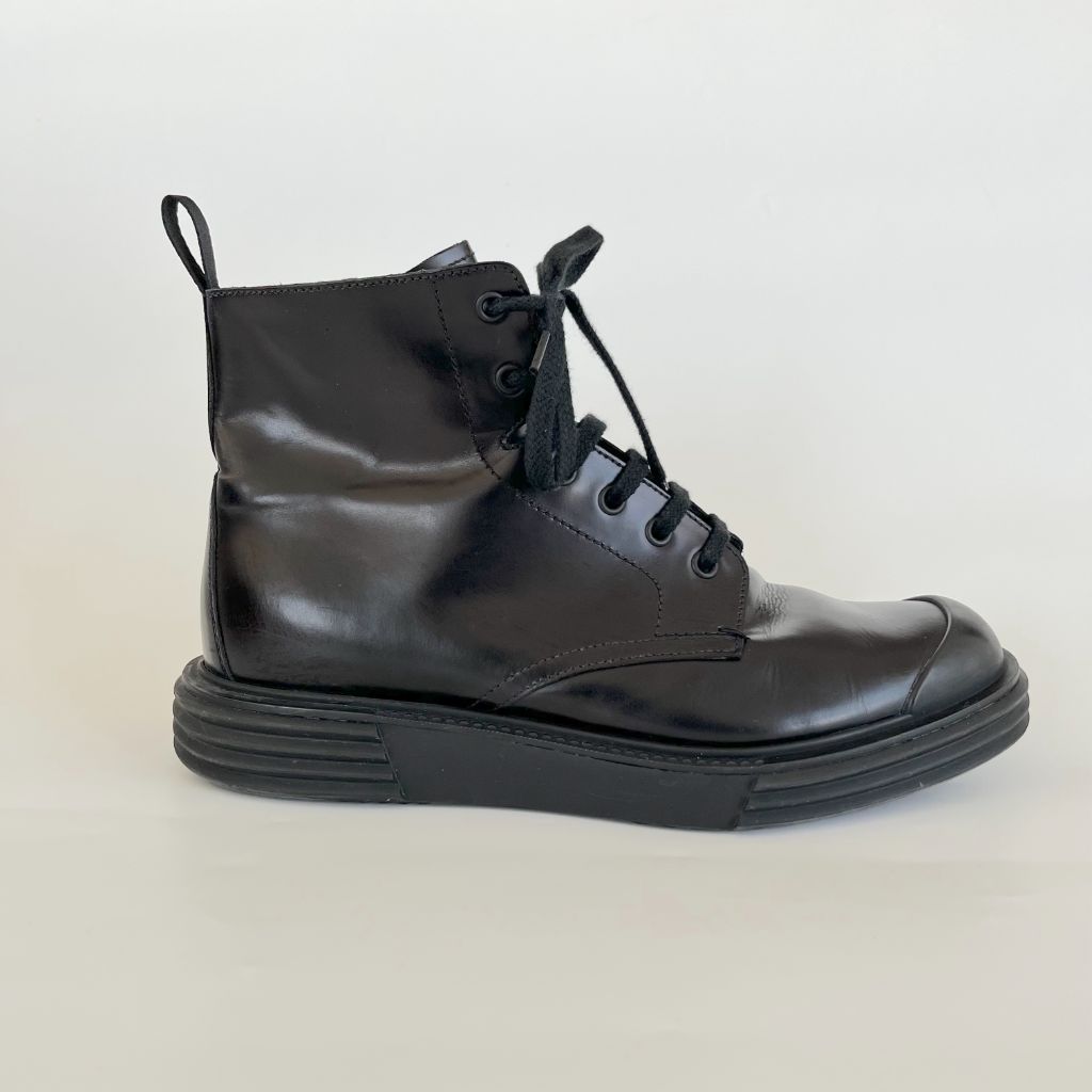 Prada black leather ankle high lace boots, 39.5