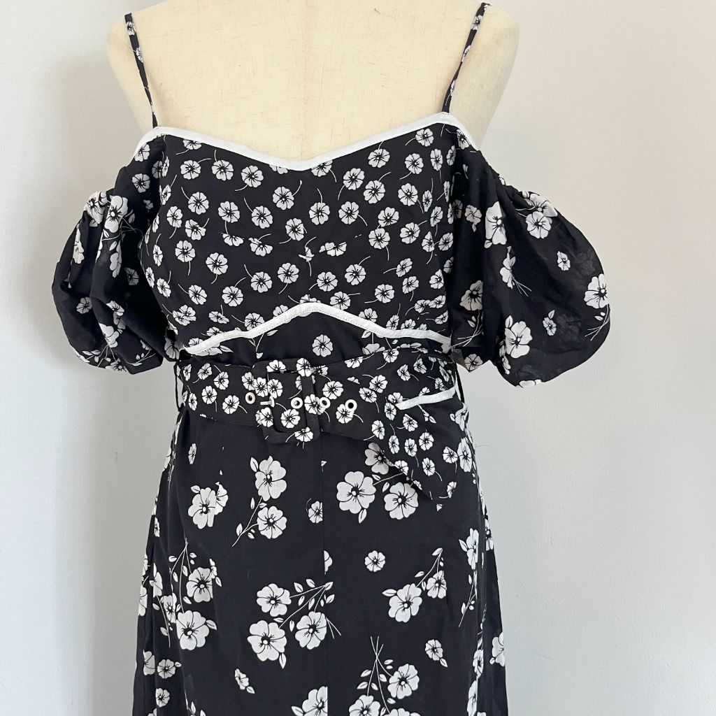Alice McCall black and white floral off-shoulder dress - BOPF | Business of Preloved Fashion Alice McCall black and white floral off-shoulder dress - BOPF | Business of Preloved Fashion
