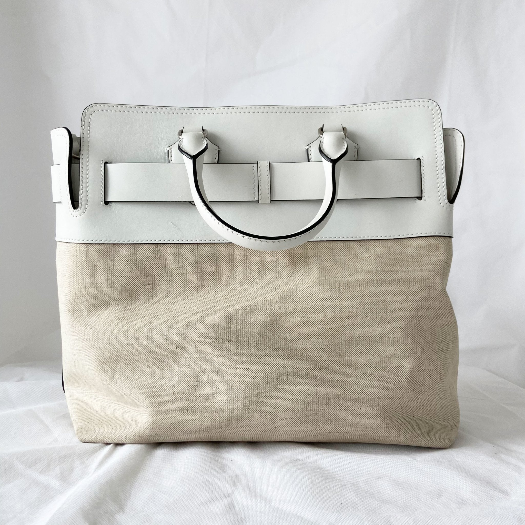 Burberry Large Leather Belt Bag in Grey, Women's