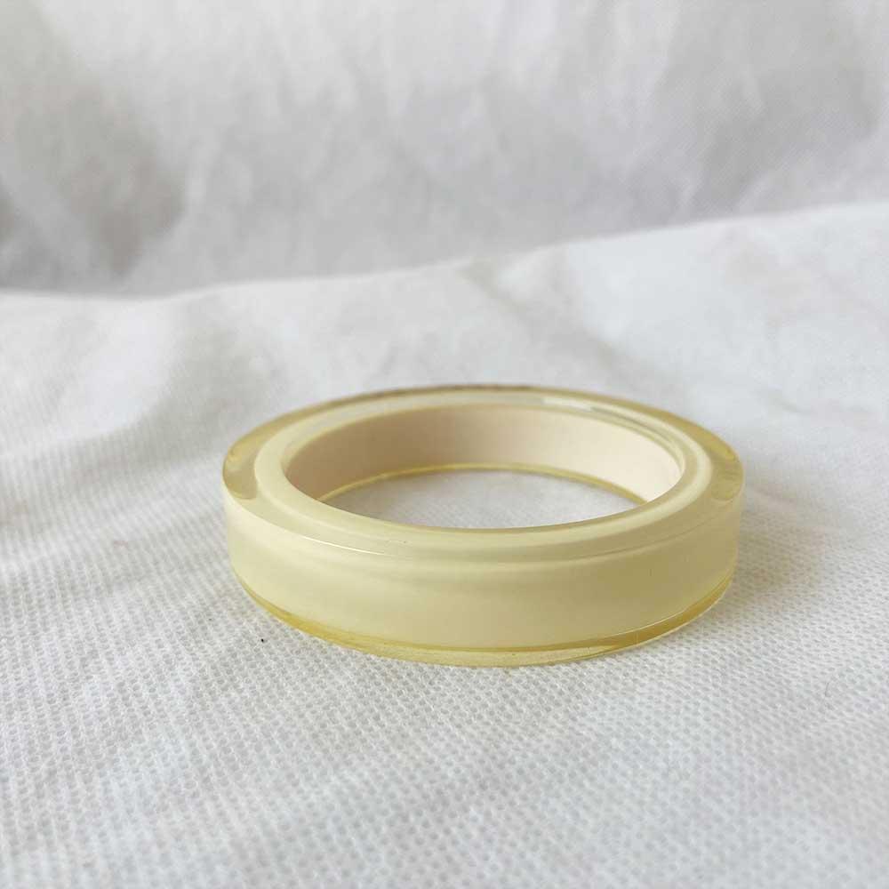 CH Carolina Herrera White Resin Bangle Bracelet - BOPF | Business of Preloved Fashion