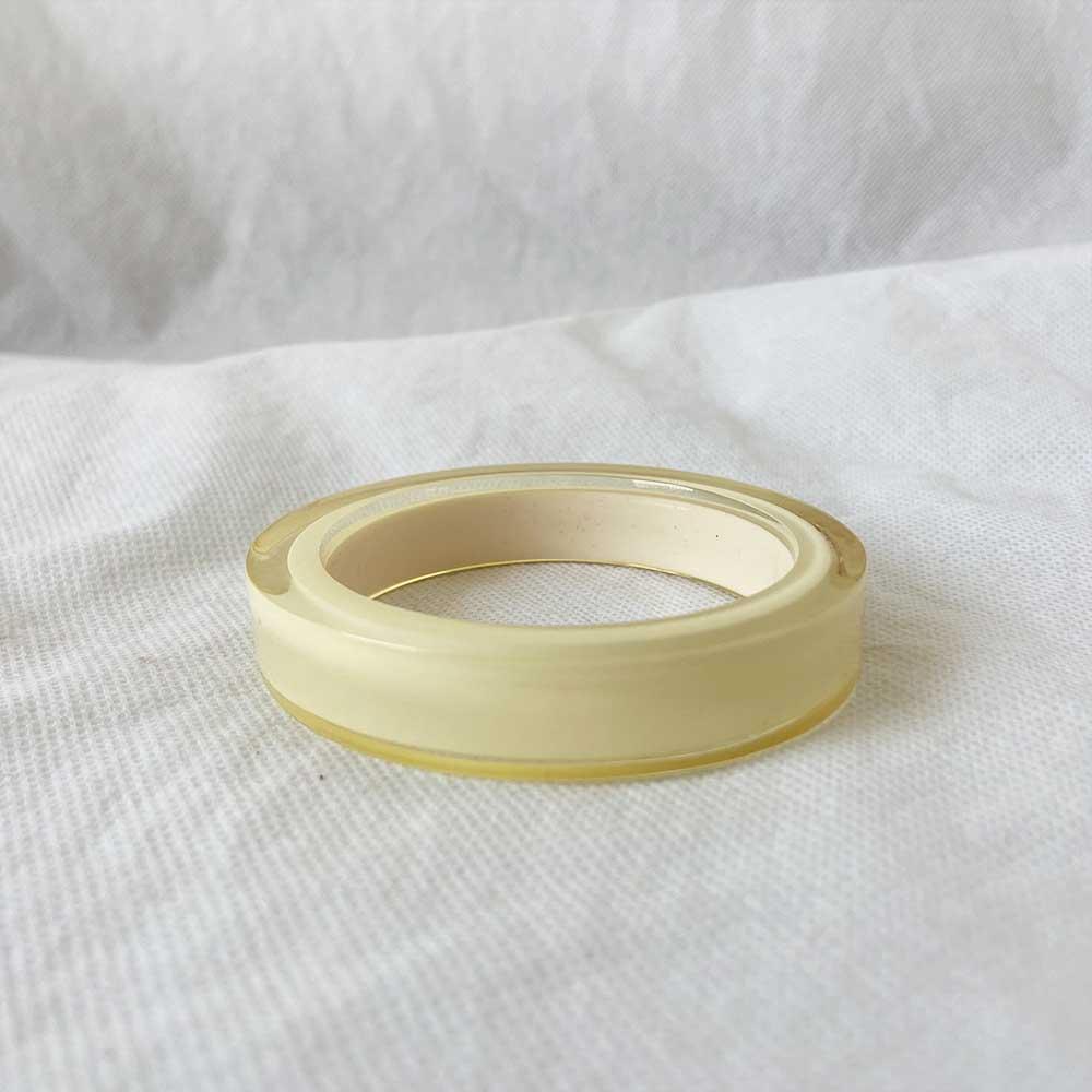 CH Carolina Herrera White Resin Bangle Bracelet - BOPF | Business of Preloved Fashion