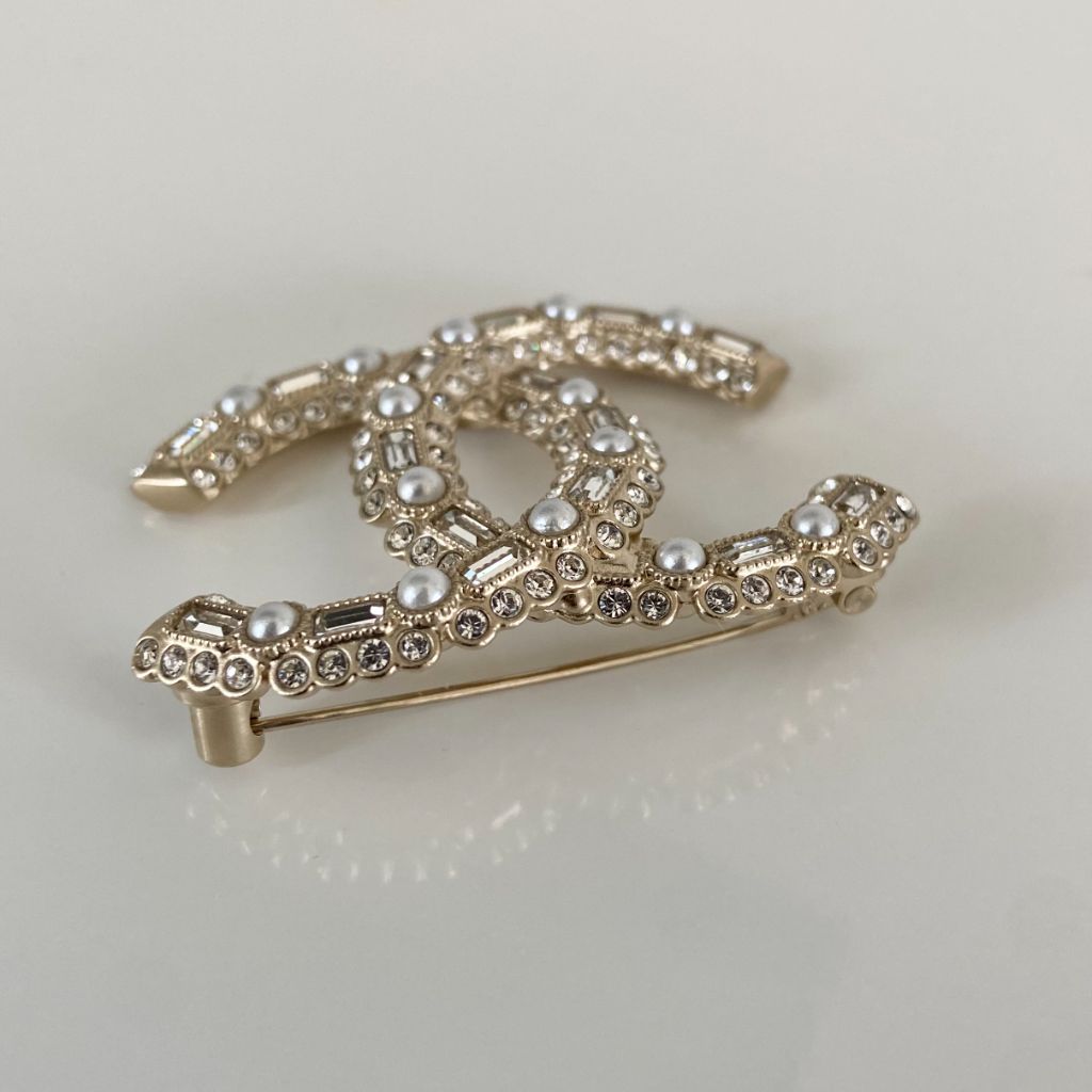 Chanel Square Pearl Dangle CC Crystal Embellished - BOPF