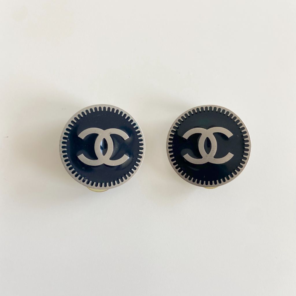 Chanel large round CC black enamel clip-on earrings - BOPF | Business of Preloved Fashion