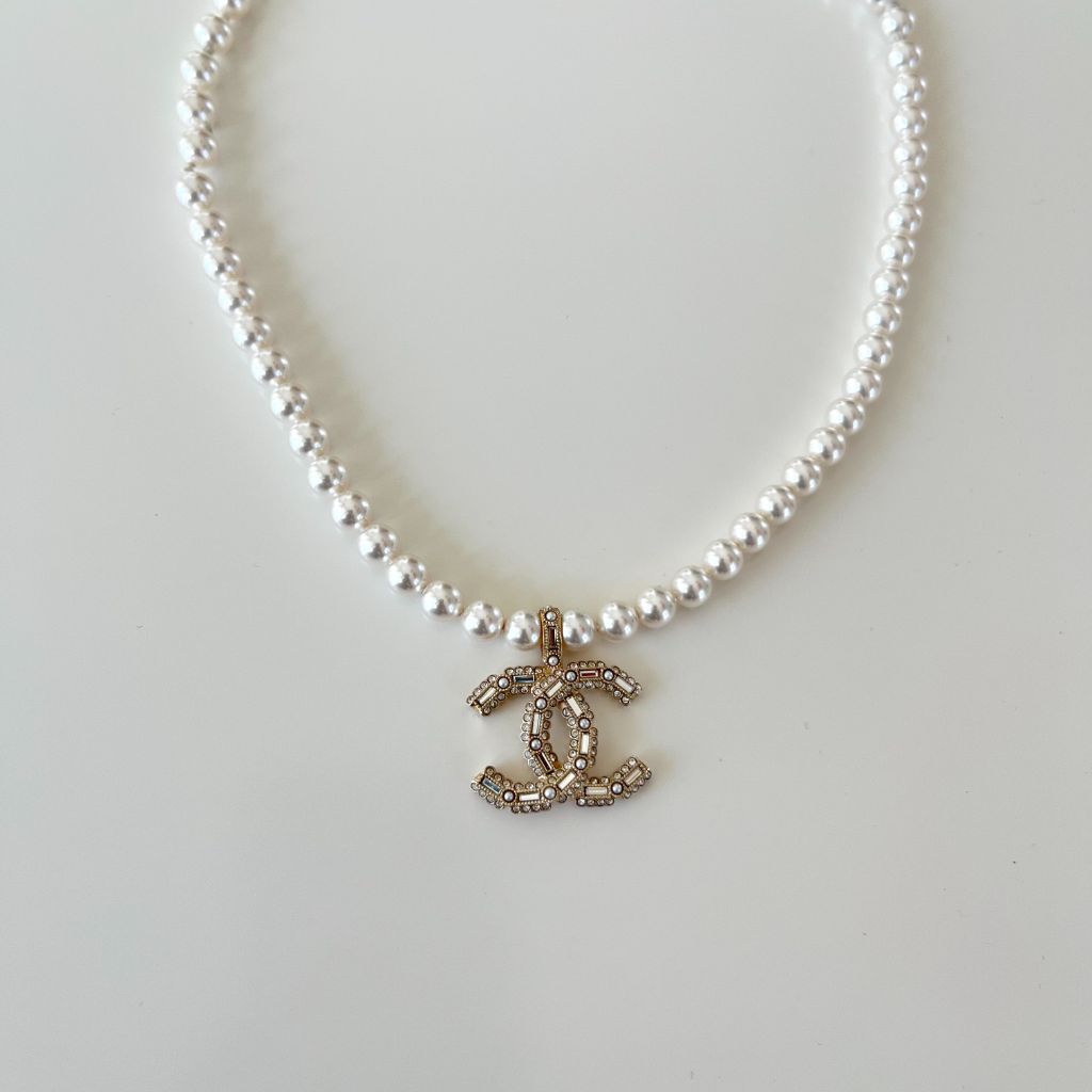 Chanel Short Pearl Necklace - BOPF