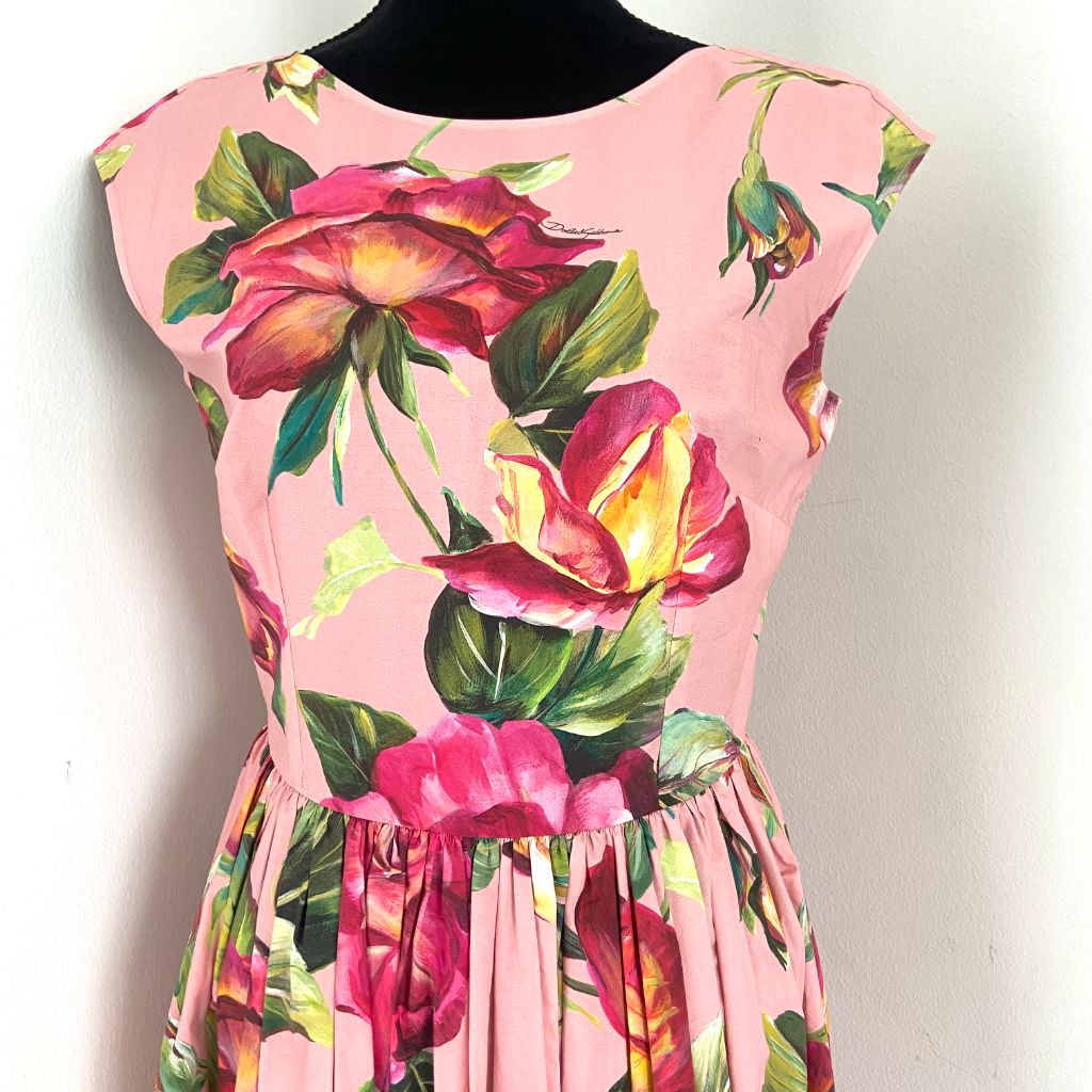 dolce gabbana pink rose dress Dolce Gabbana printed cotton roses dress