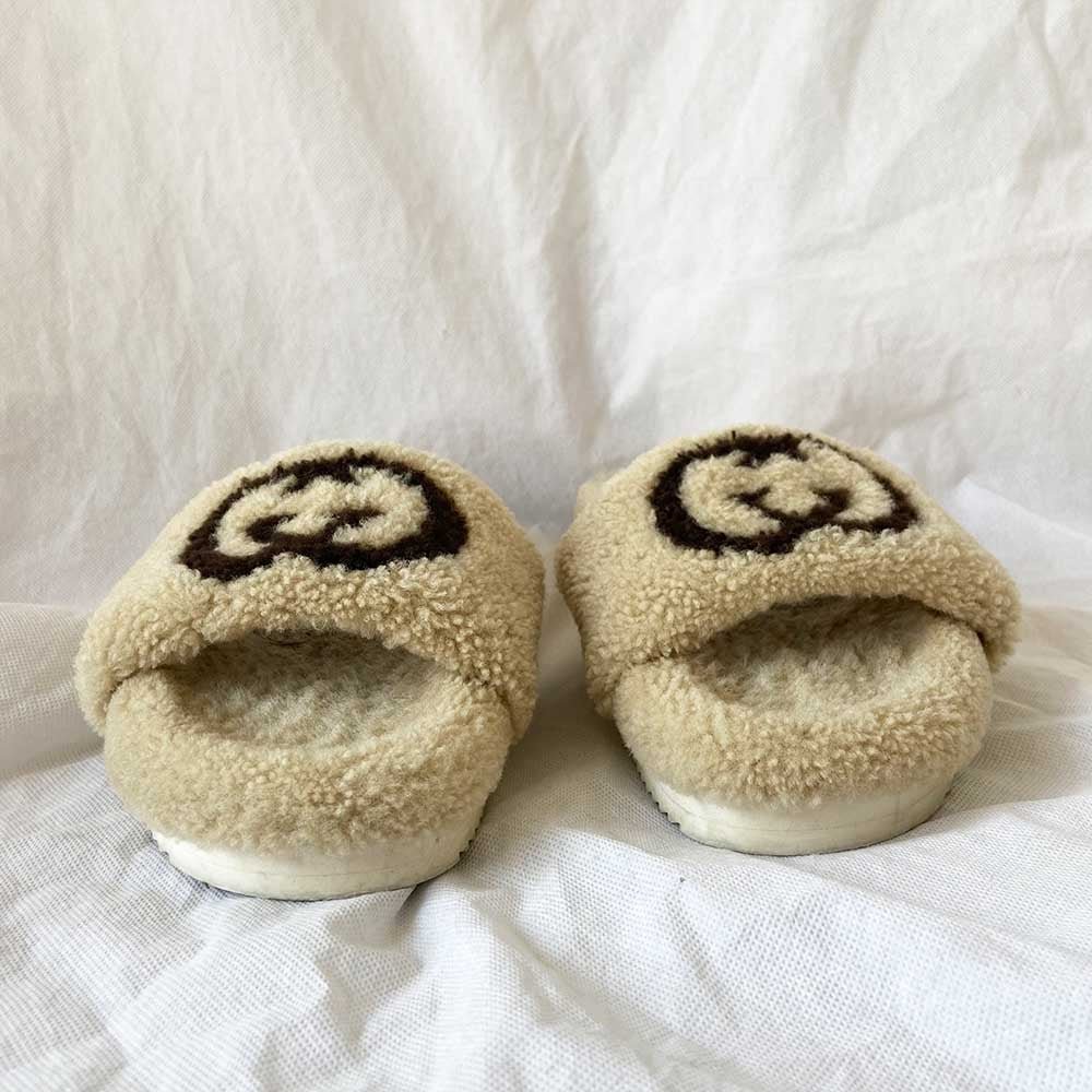 Gucci Interlocking G Shearling Slides Gucci Interlocking G Merino