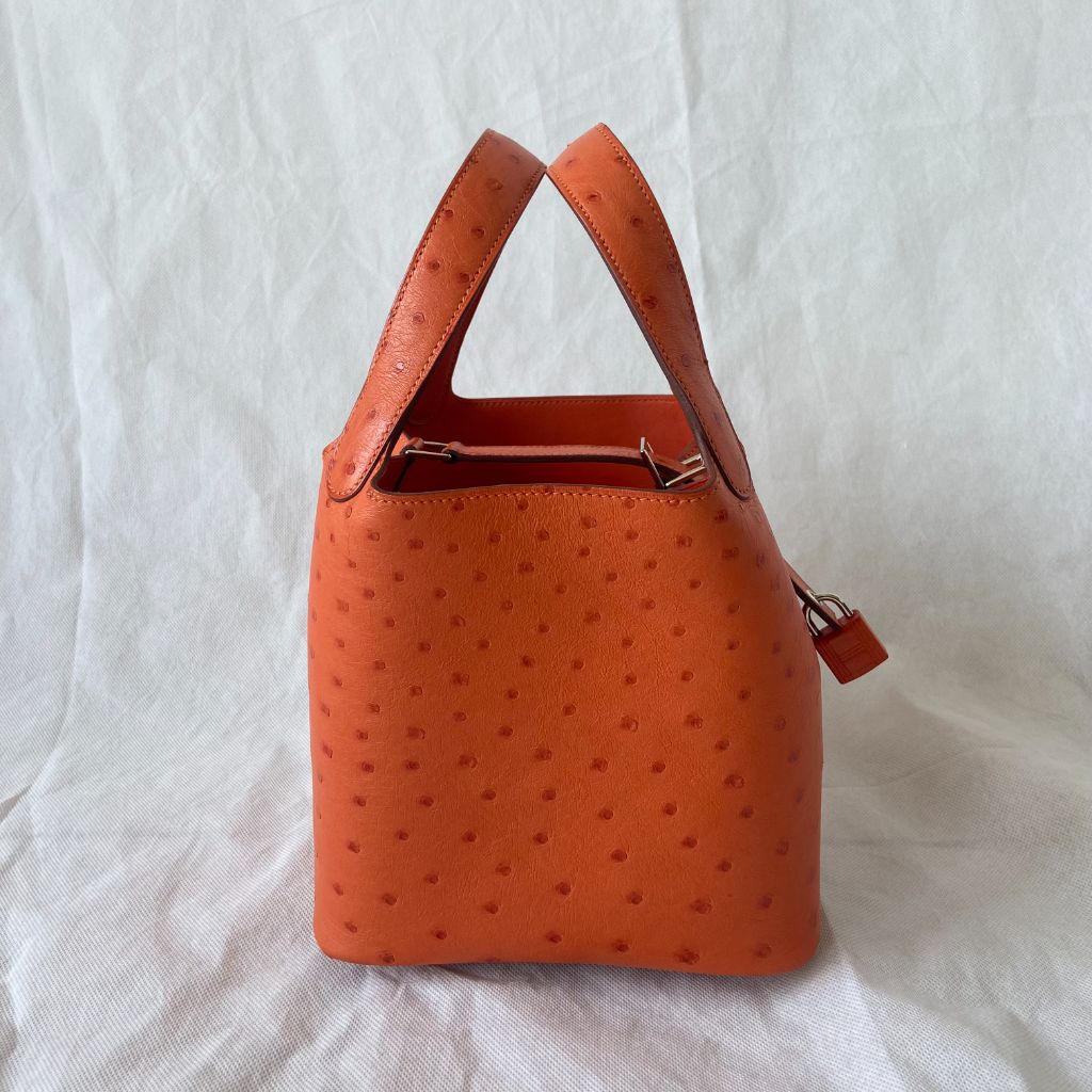 Picotin leather tote Hermès Orange in Leather - 32621037