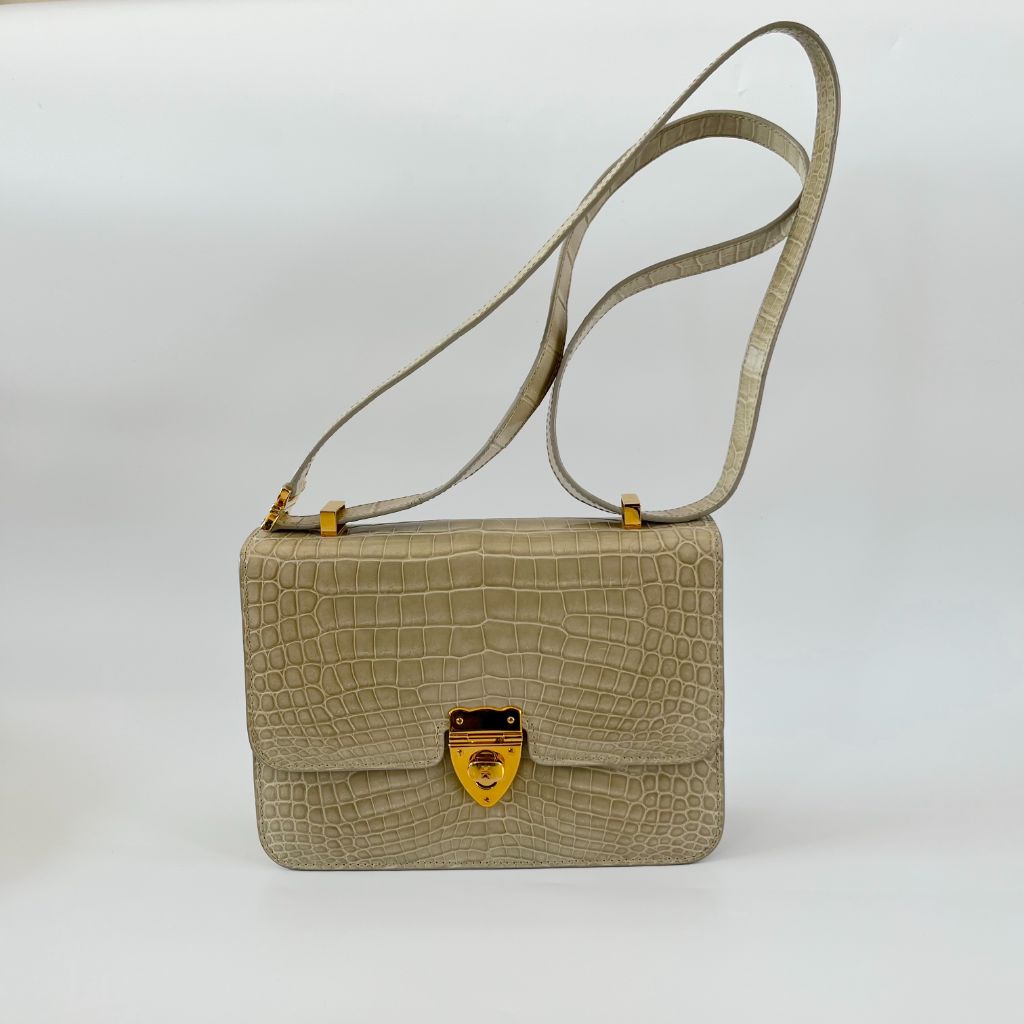 Kwanpen crocodile leather beige shoulder flap bag - BOPF | Business of Preloved Fashion