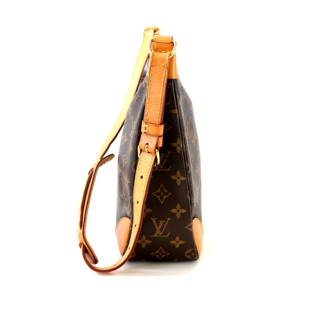 Louis Vuitton Boulogne 30 Shoulder Bag - BOPF