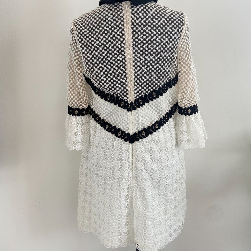 Self Portrait Sweetheart crochet dress - BOPF | Business of Preloved Fashion